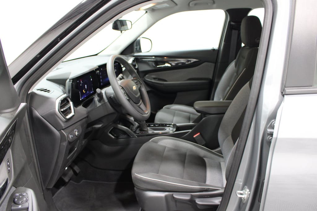 New 2026 Chevrolet Trailblazer LS Sport Utility