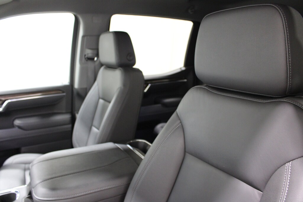 Used 2025 Chevrolet Silverado 1500 LT Trail Boss Truck Crew Cab