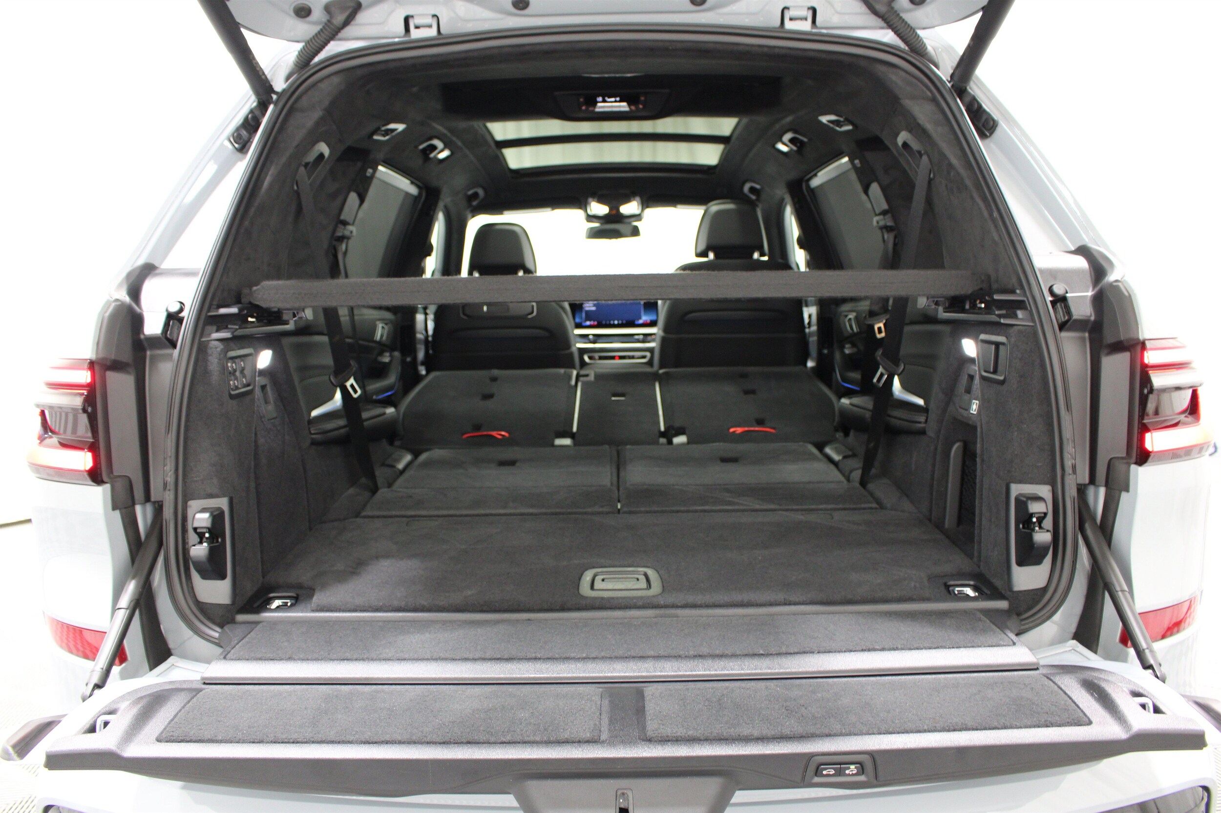 2025 BMW X7 40i - Photo 28