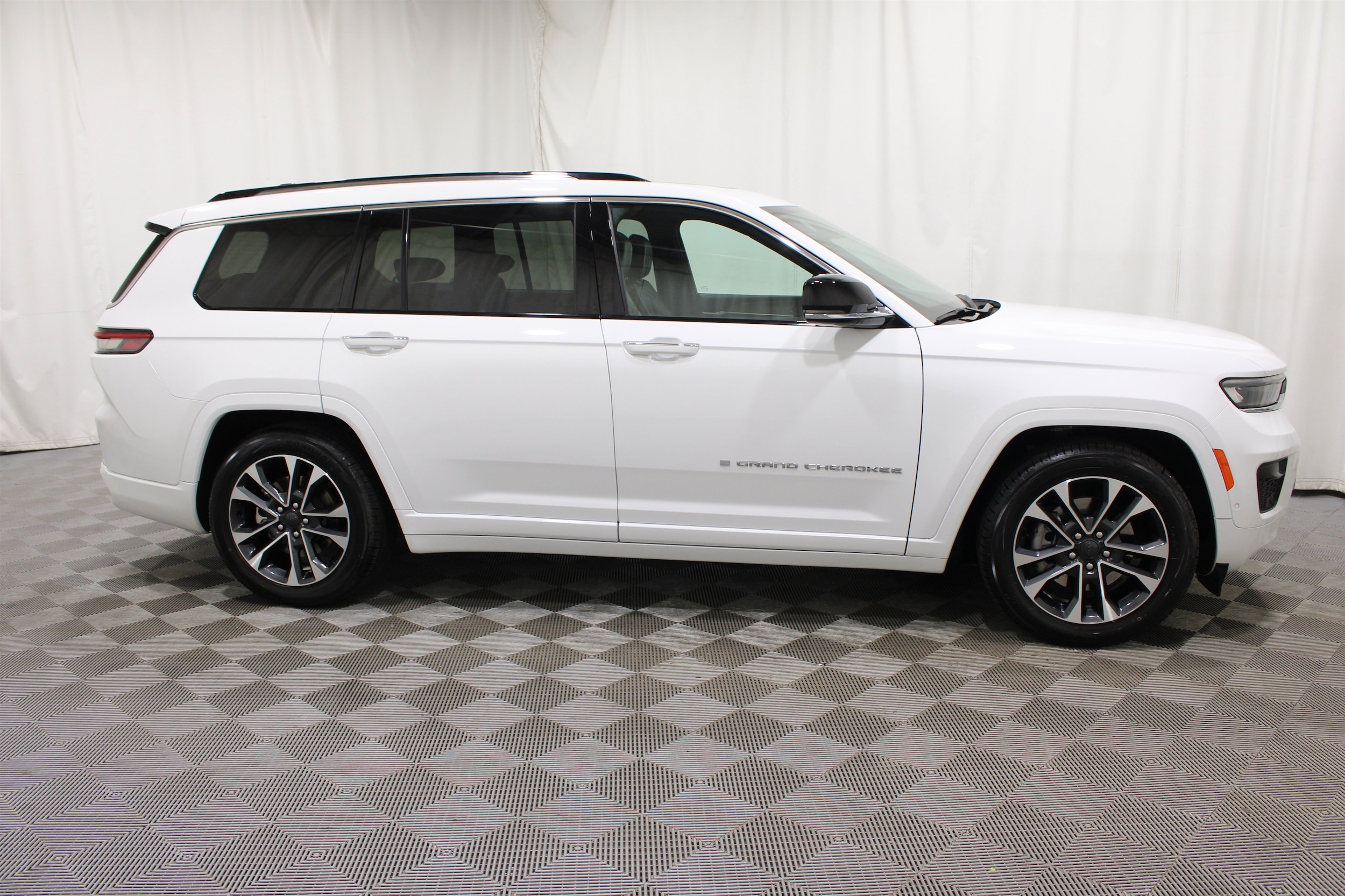 2023 Jeep Grand Cherokee L Overland - Photo 33