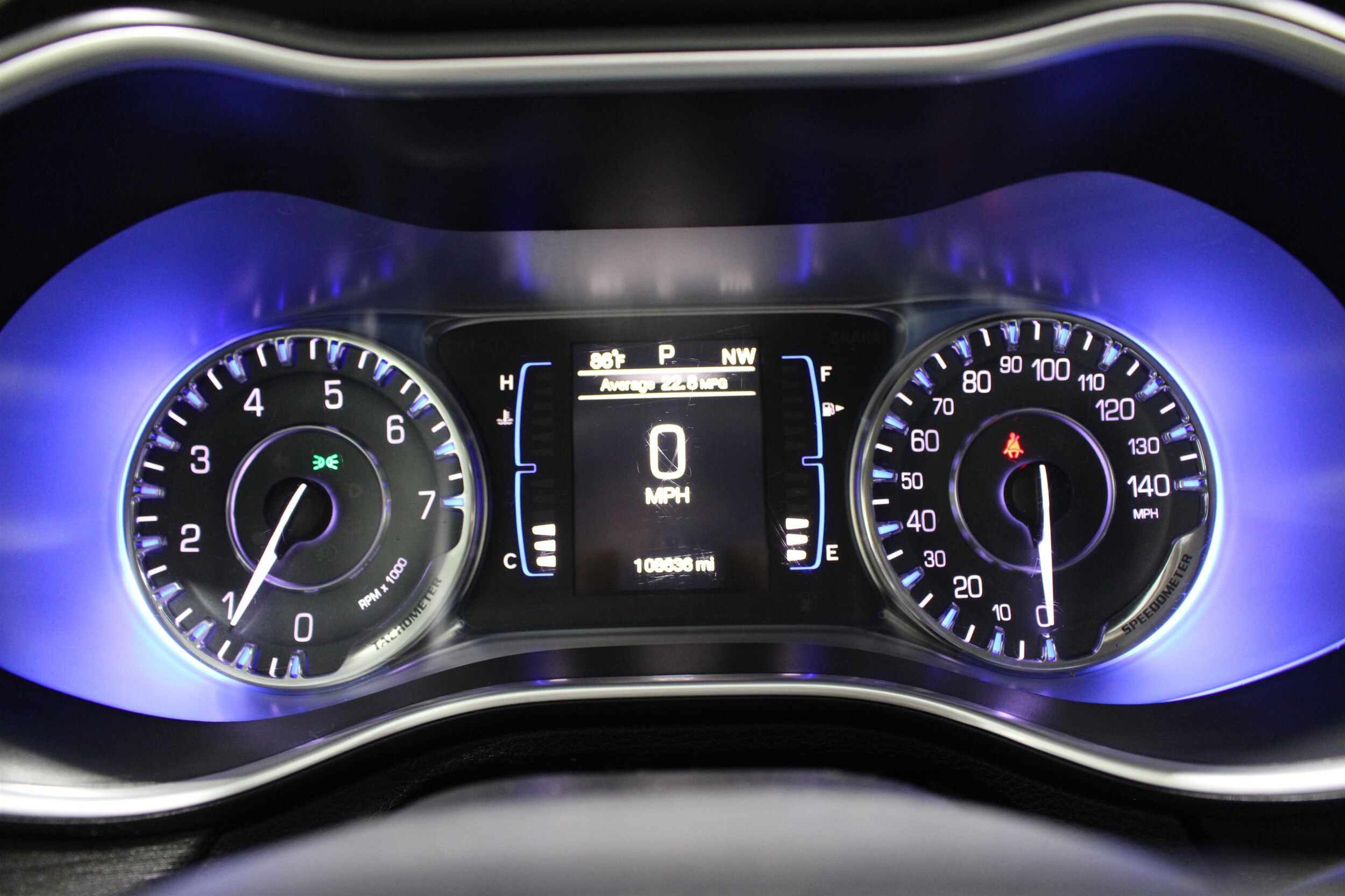 2015 Chrysler 200 Limited - Photo 13