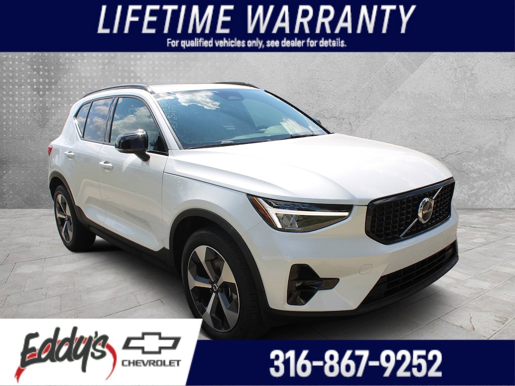 Used 2023 Volvo XC40 B5 AWD Plus Dark SUV