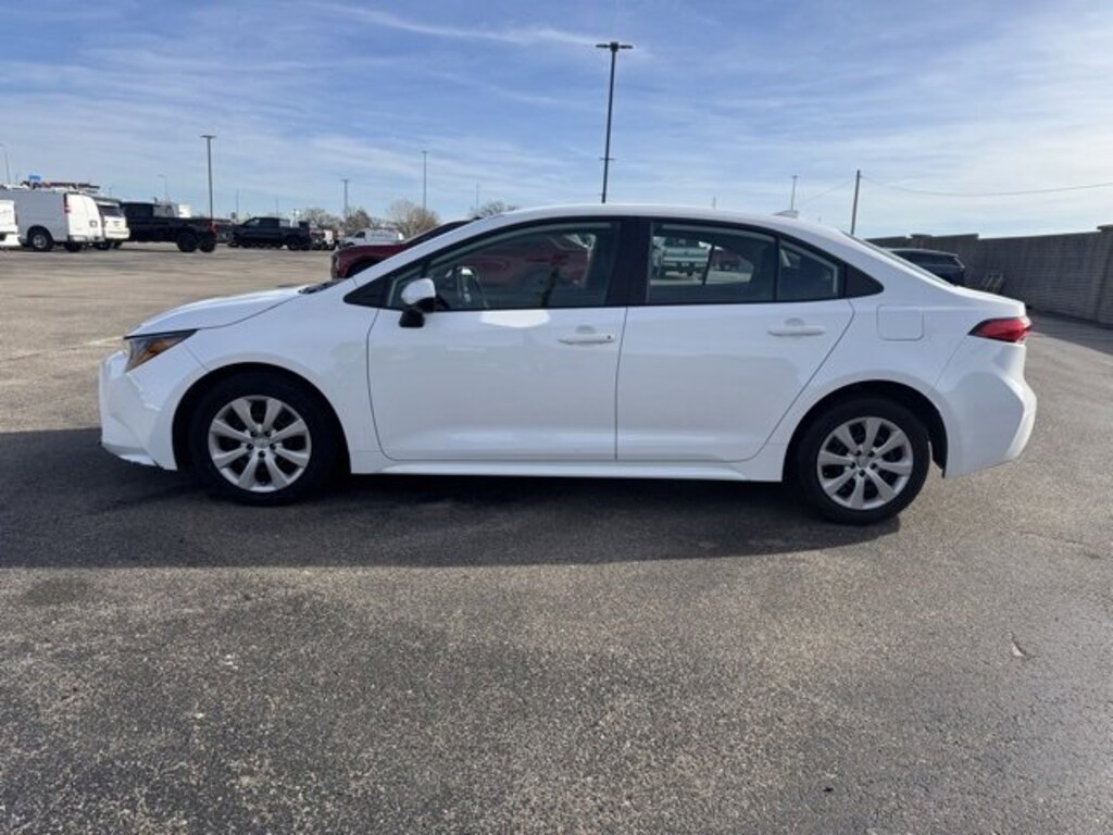 Used 2023 Toyota Corolla LE Sedan