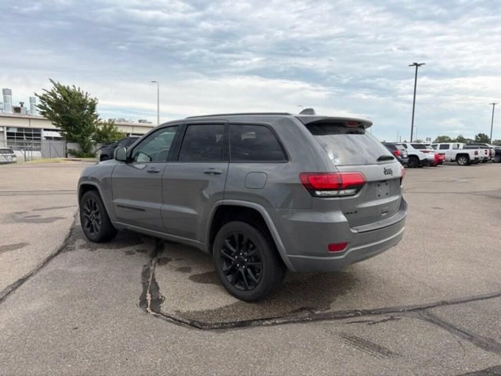 Used 2022 Jeep Grand Cherokee WK Laredo SUV