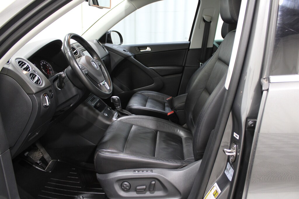 Used 2017 Volkswagen Tiguan 2.0T Sport 4MOTION SUV