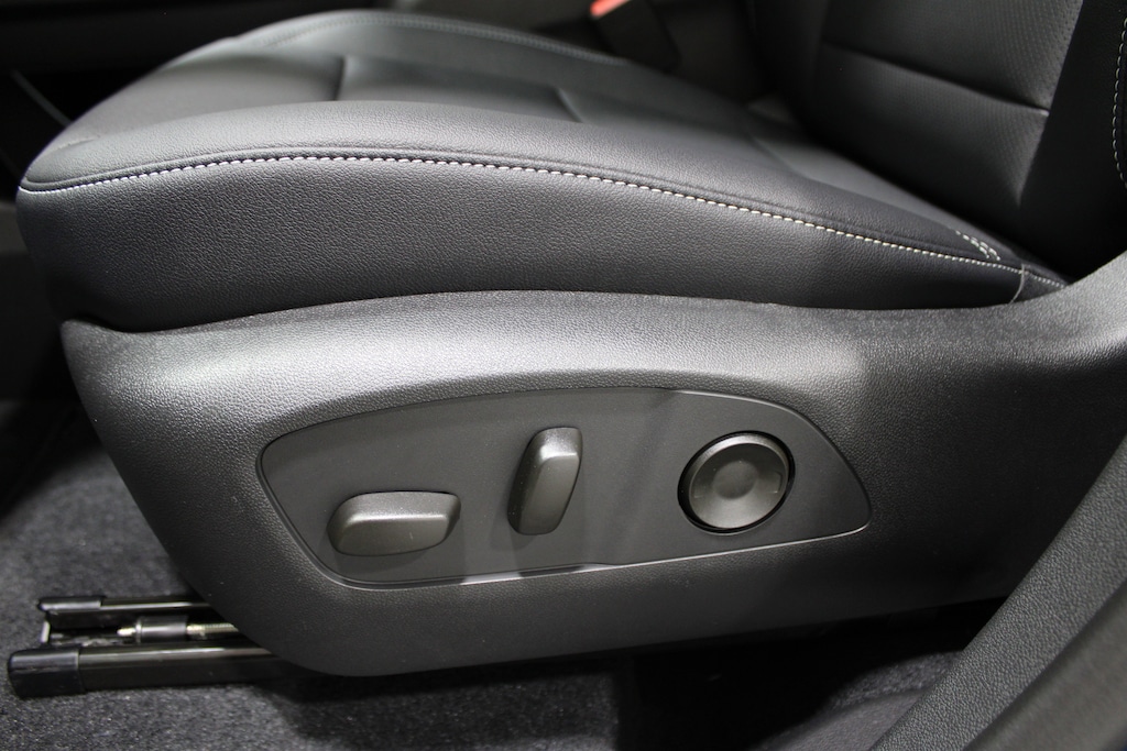 New 2026 Chevrolet Traverse LT Sport Utility