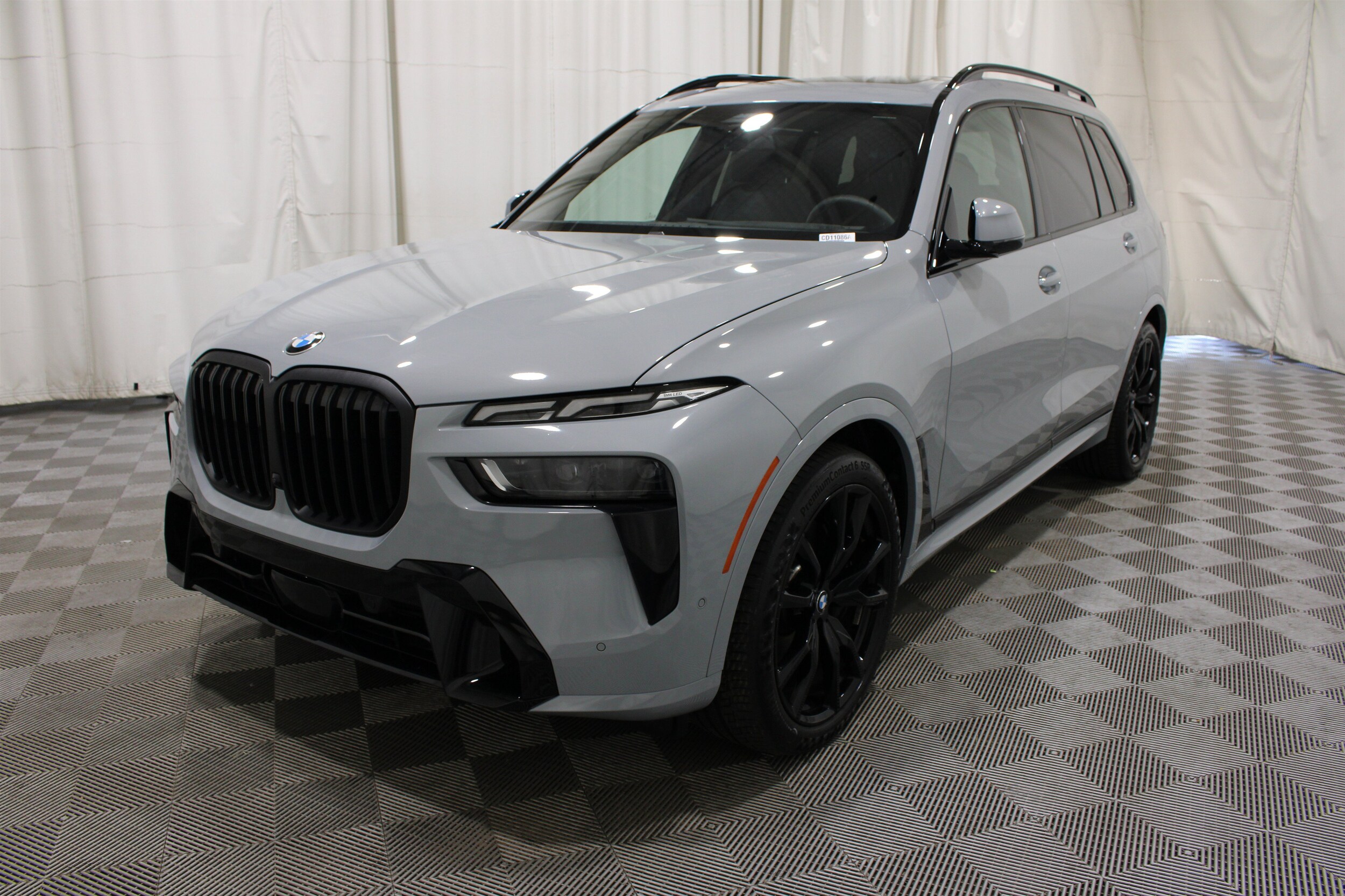 2025 BMW X7 40i - Photo 42