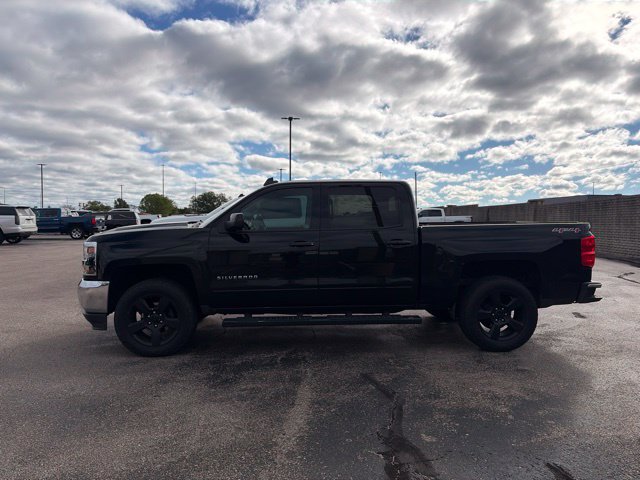 Used 2017 Chevrolet Silverado 1500 LT w/1LT Truck Crew Cab