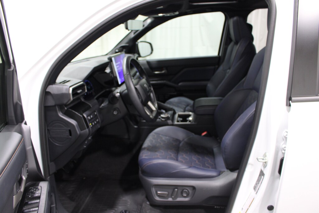 Used 2025 Toyota 4Runner i-FORCE MAX Platinum SUV