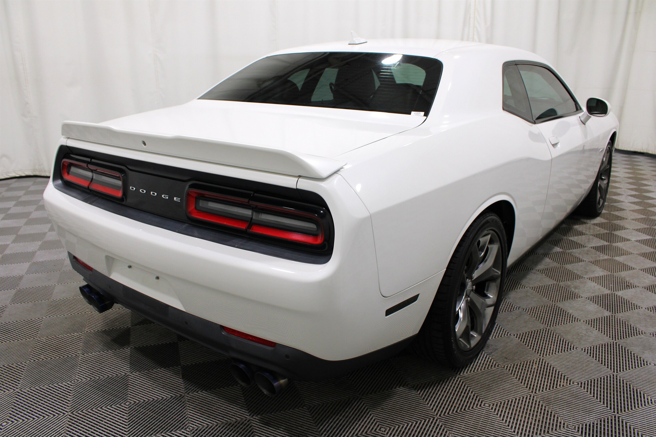 2015 Dodge Challenger R/T - Photo 25