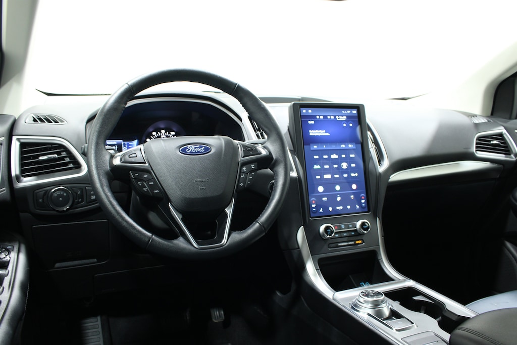 Used 2024 Ford Edge SUV