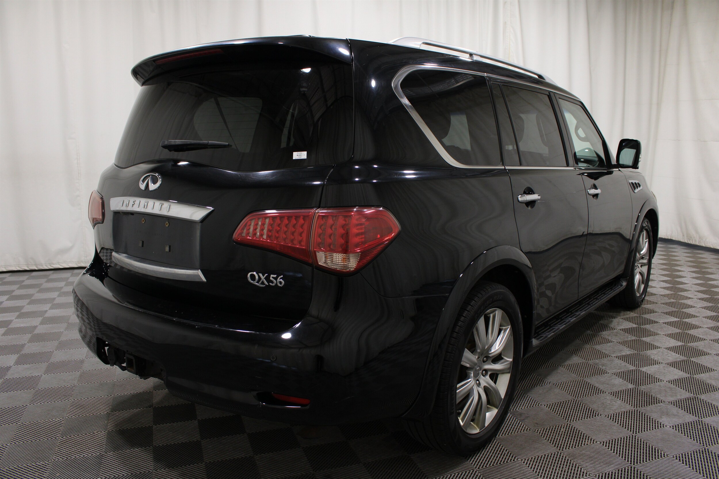 2011 INFINITI QX 56 - Photo 35