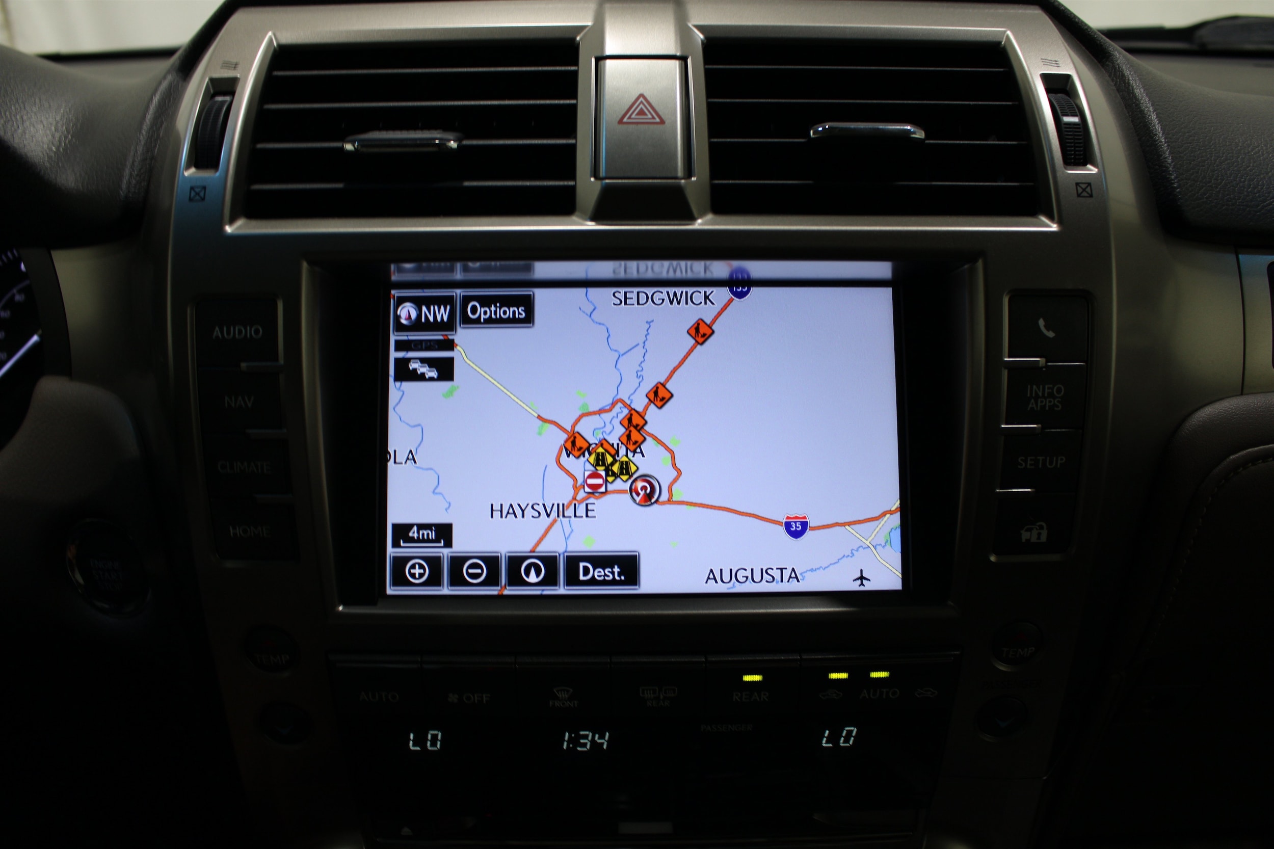 2016 Lexus GX Luxury - Photo 16