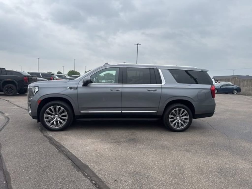 Used 2021 GMC Yukon XL SLT SUV