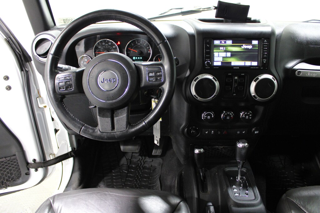 Used 2017 Jeep Wrangler JK Unlimited Sahara 4x4 SUV