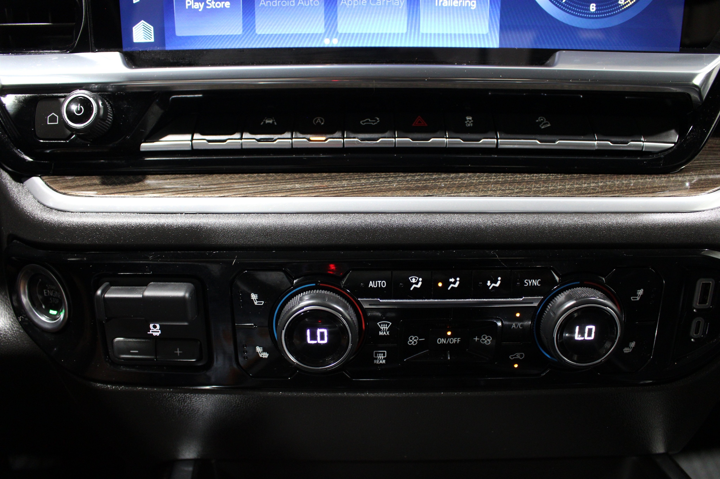 2025 Chevrolet Silverado 1500 LT Trail Boss - Photo 18