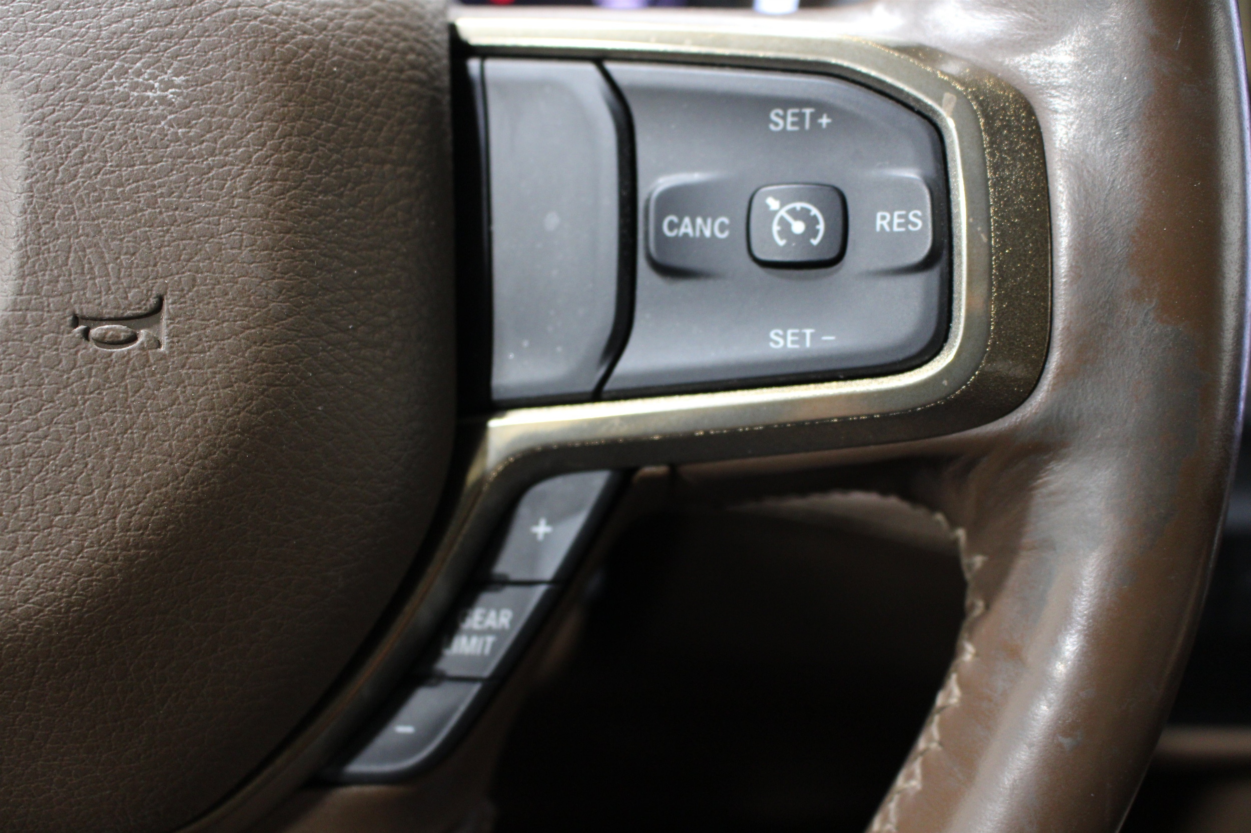 2024 RAM Ram 2500 Pickup Laramie Longhorn - Photo 13