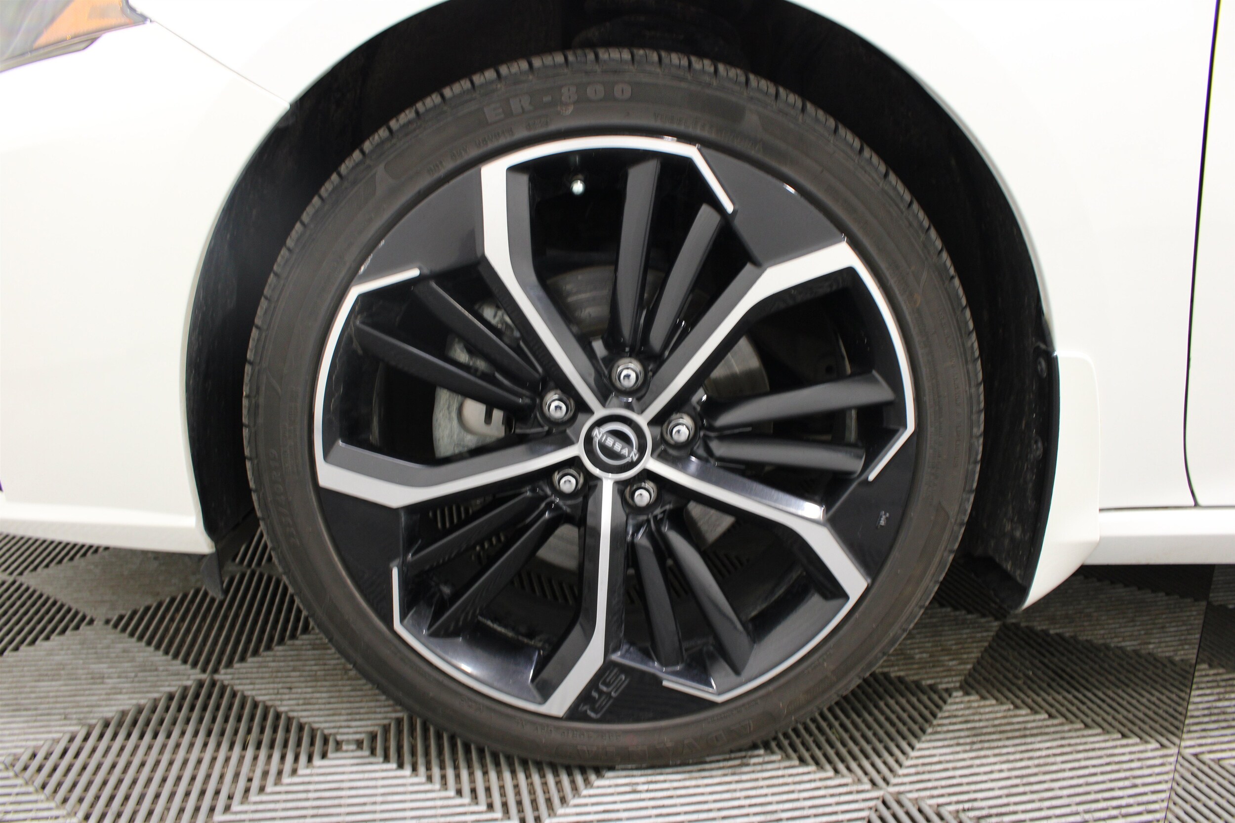 2023 Nissan Altima SR - Photo 33