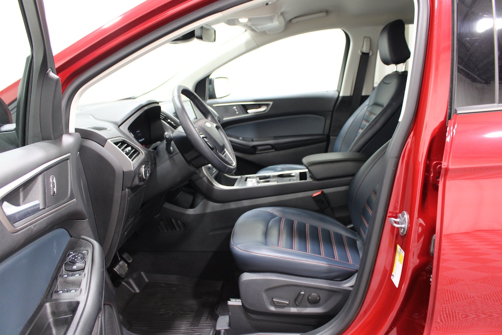 Used 2024 Ford Edge SUV
