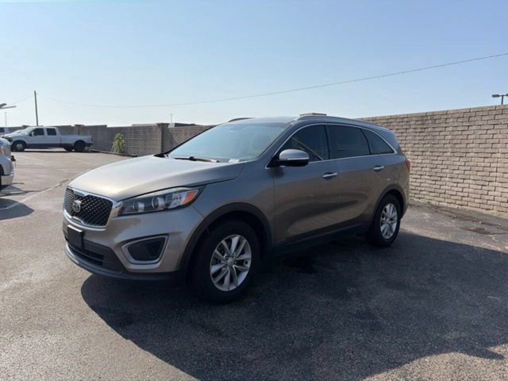 Used 2017 Kia Sorento 2.4L LX SUV