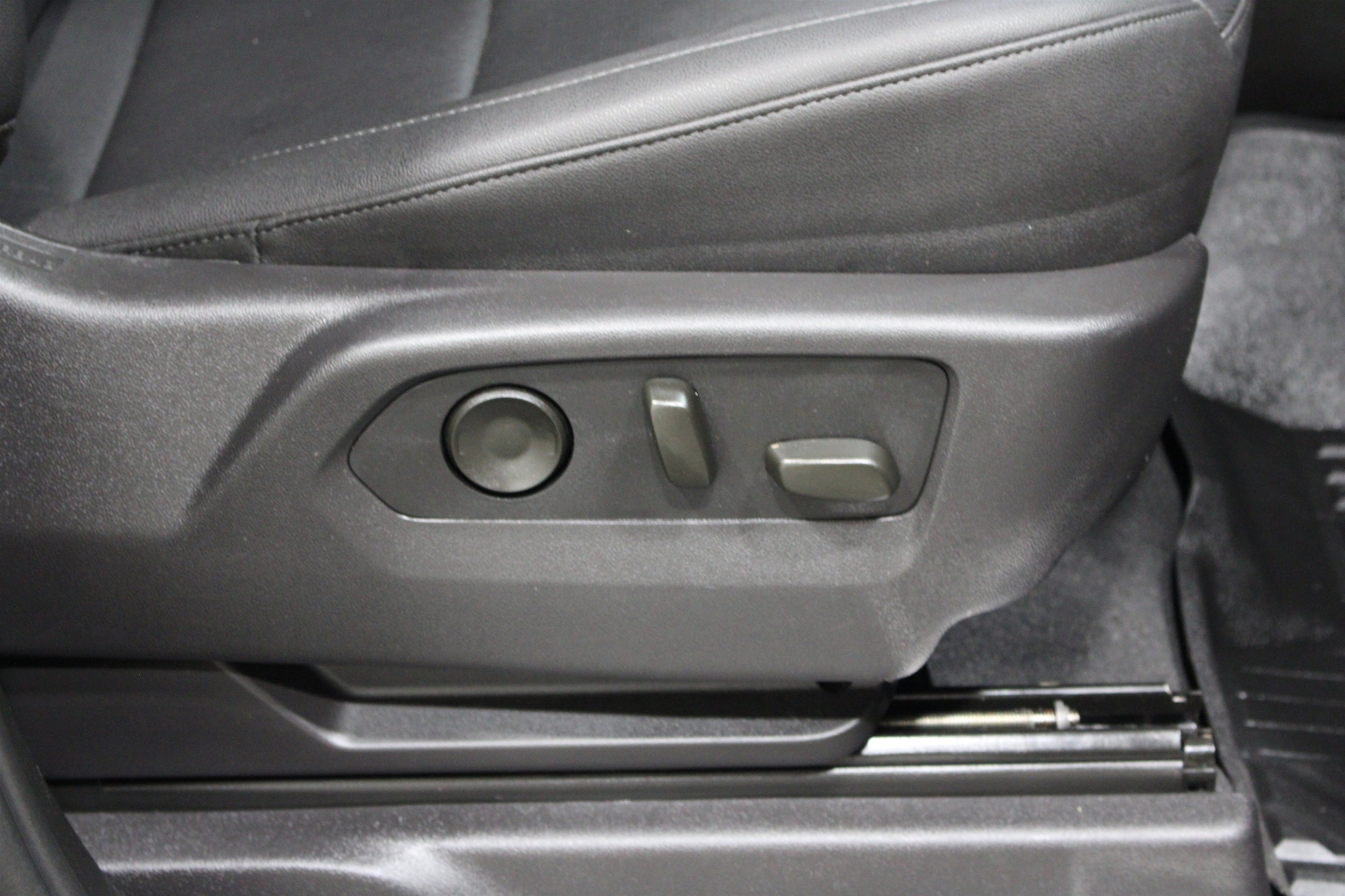 2024 Chevrolet Silverado 2500HD LTZ - Photo 24