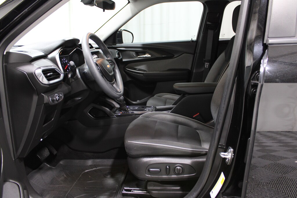 Used 2023 Chevrolet Trailblazer LT SUV