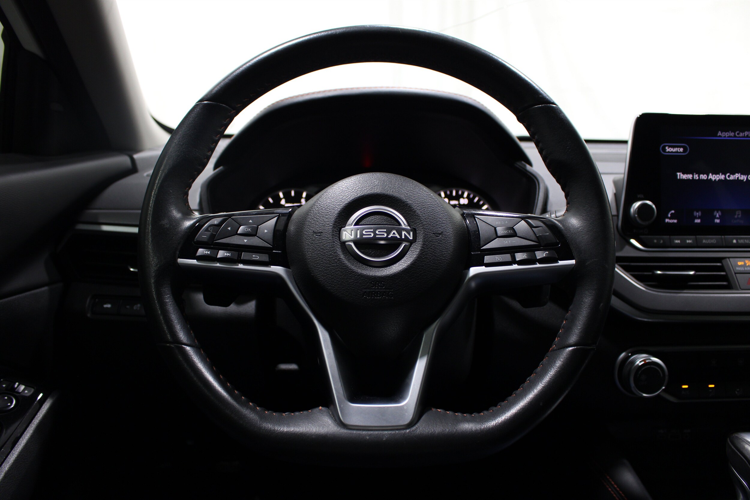 2023 Nissan Altima SR - Photo 10