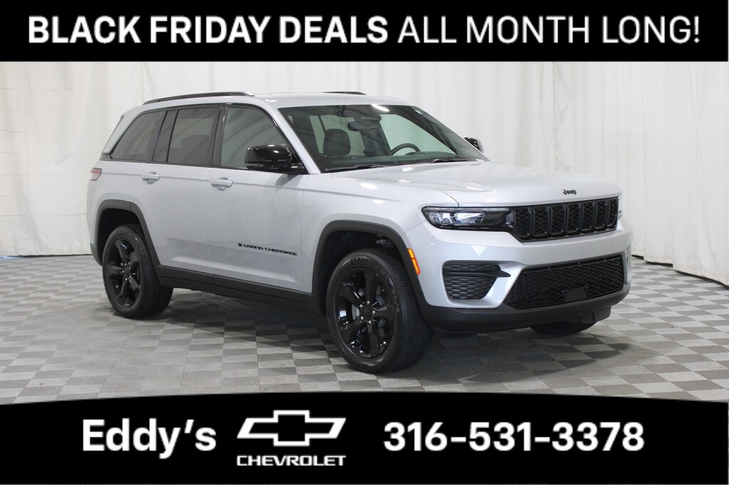 Used 2025 Jeep Grand Cherokee Laredo SUV