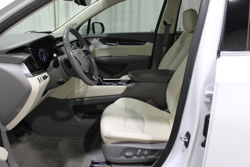 Used 2022 Cadillac XT6 Premium Luxury SUV