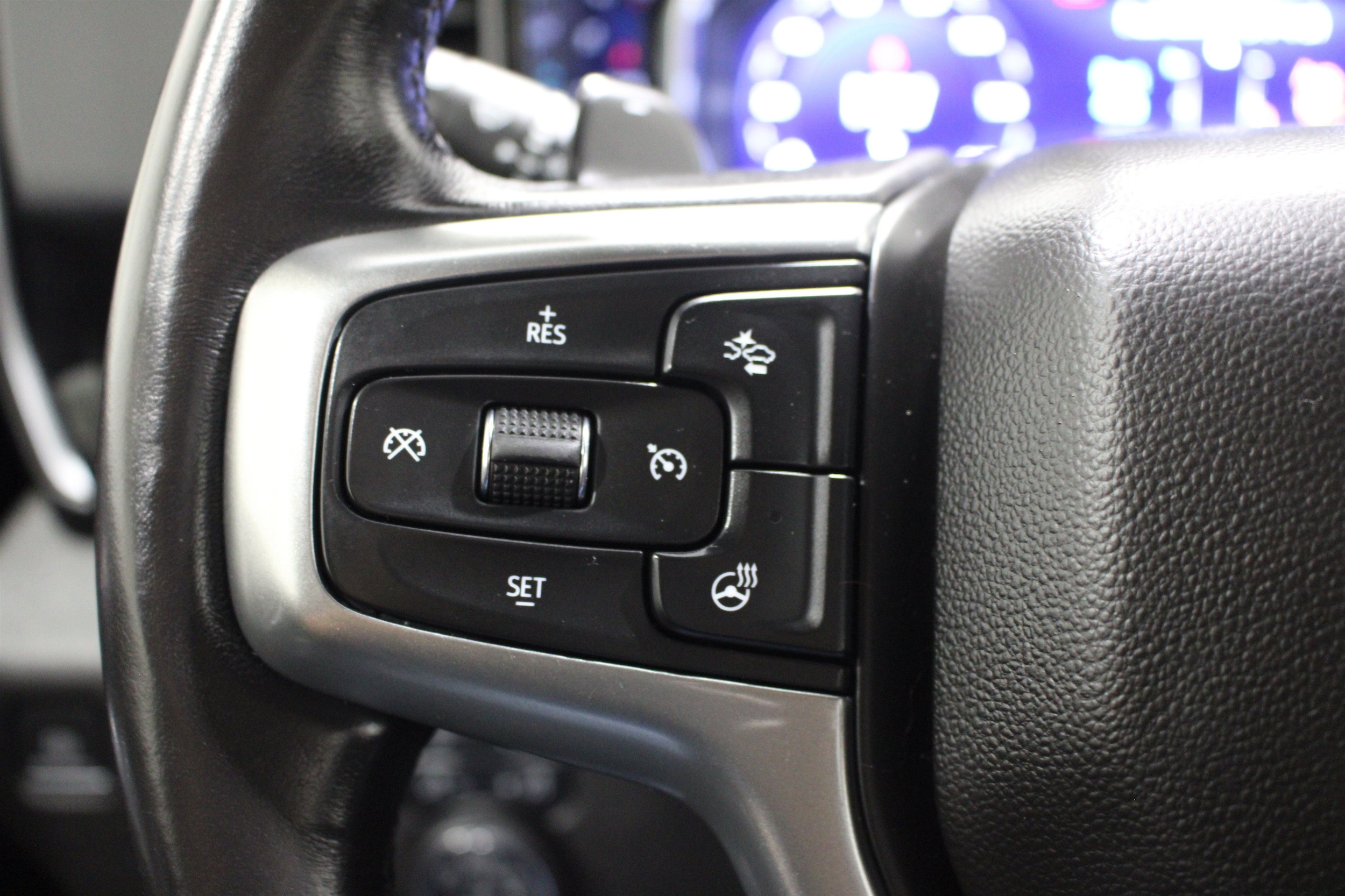 2022 Chevrolet Silverado 1500 LTZ - Photo 12