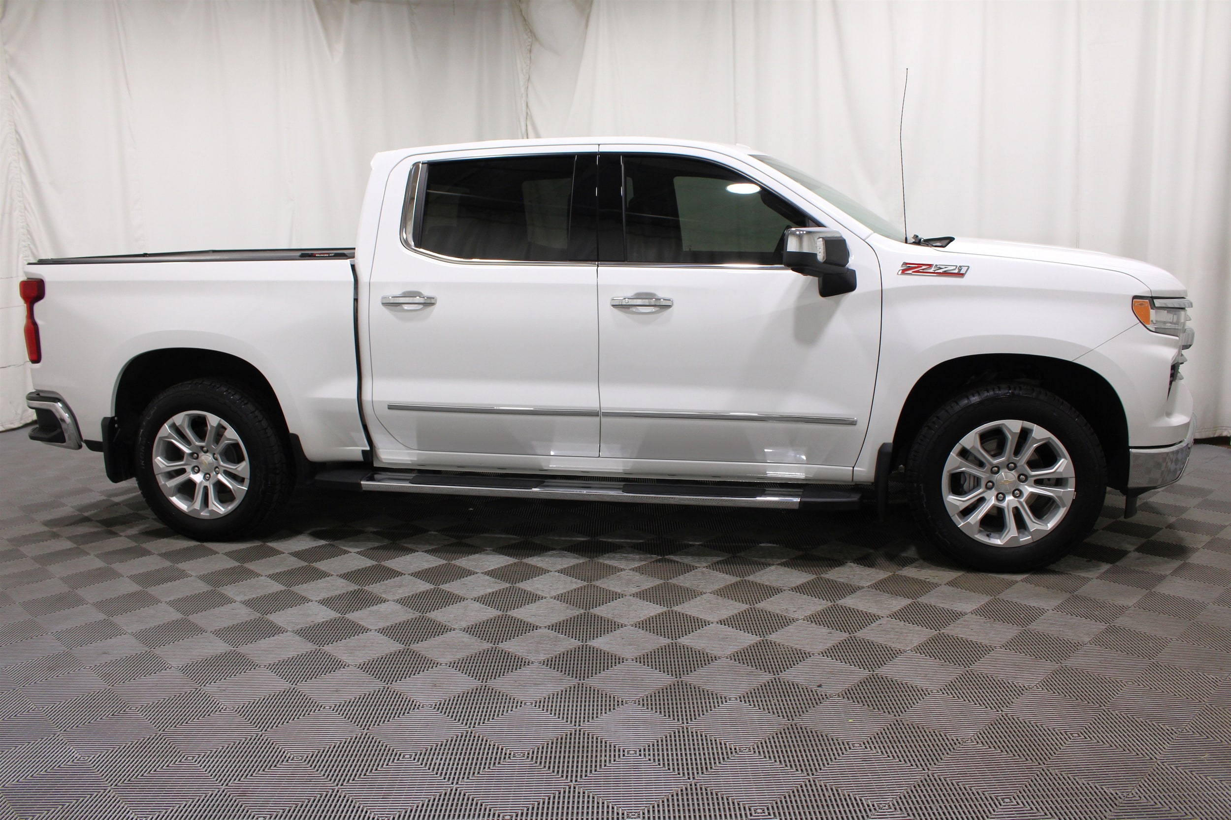 2022 Chevrolet Silverado 1500 LTZ - Photo 29