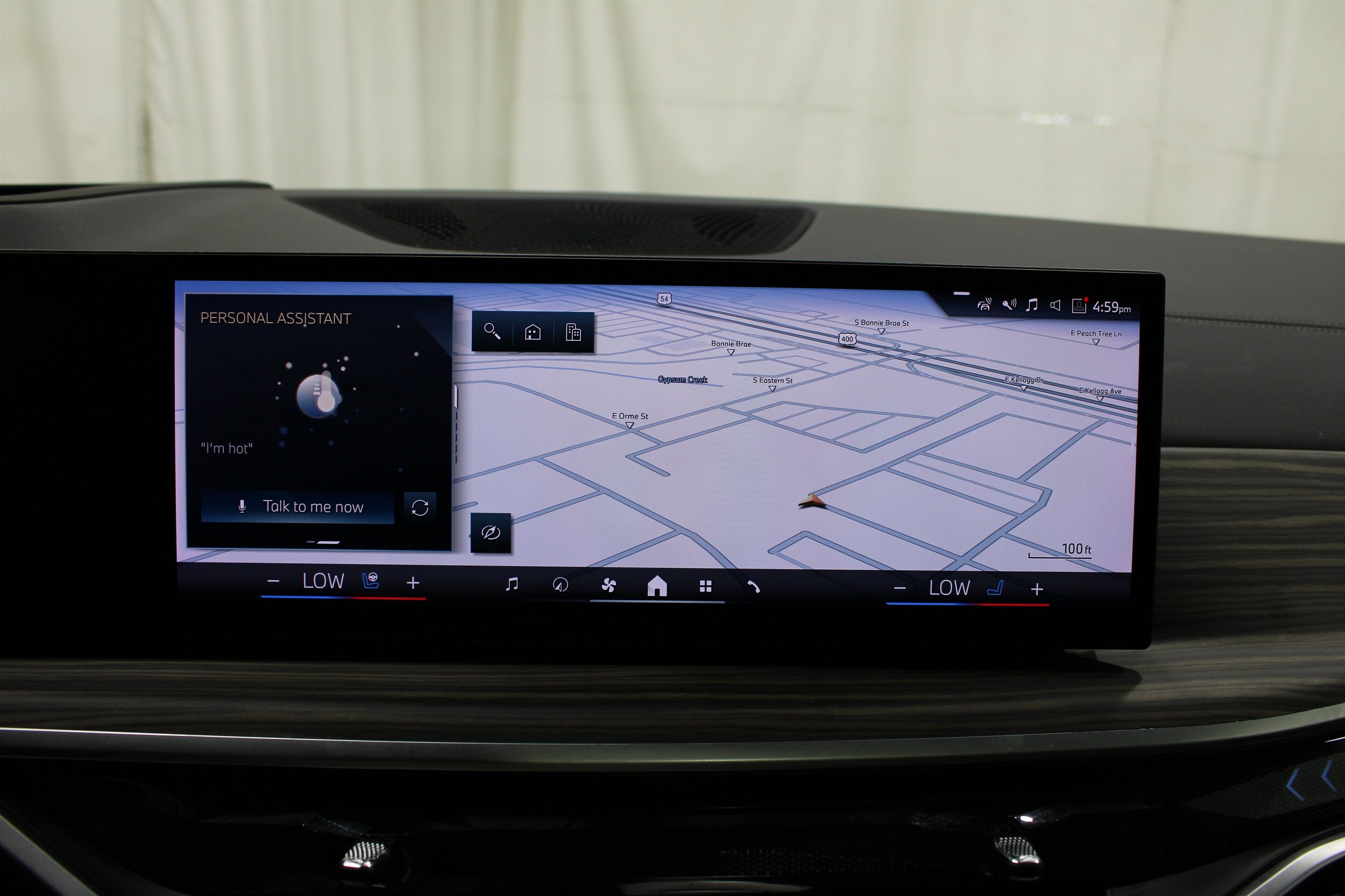 2025 BMW X7 40i - Photo 17