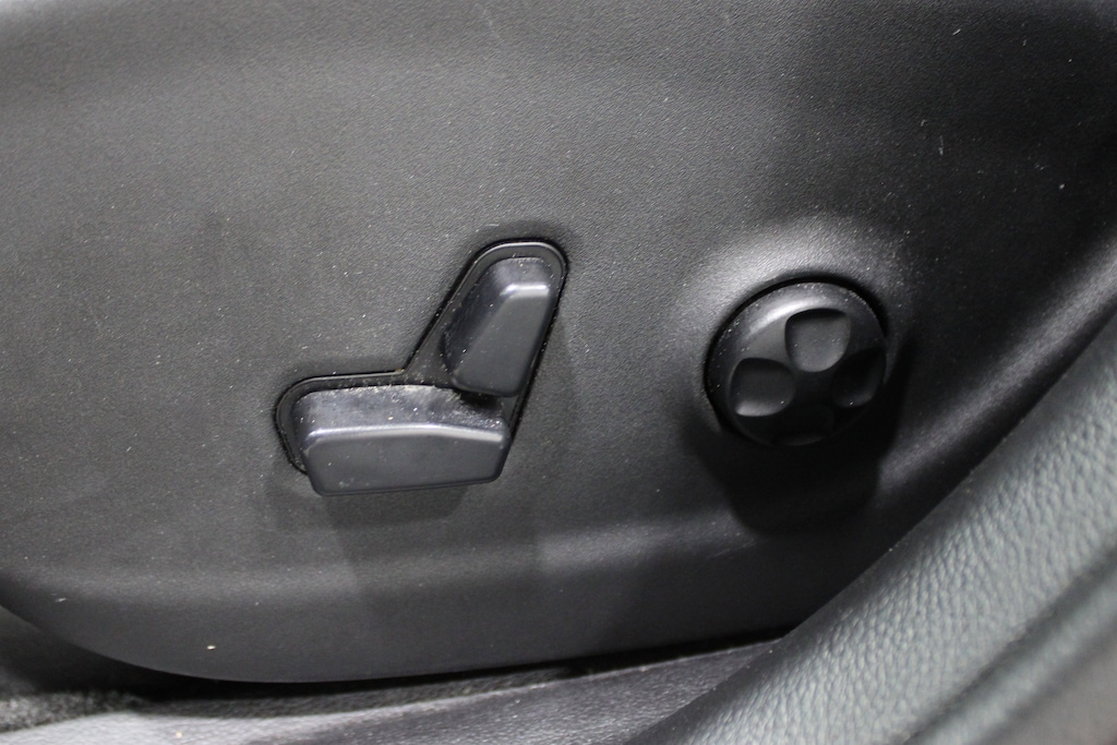 Used 2015 Jeep Cherokee Latitude FWD SUV