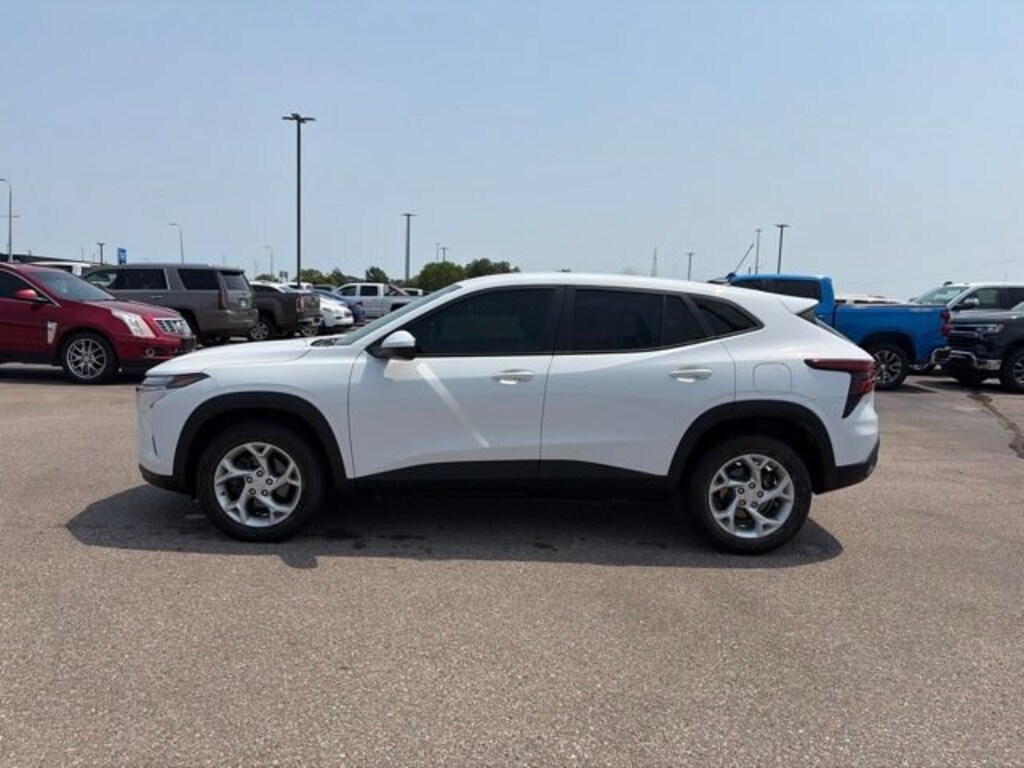 Used 2025 Chevrolet Trax LS SUV