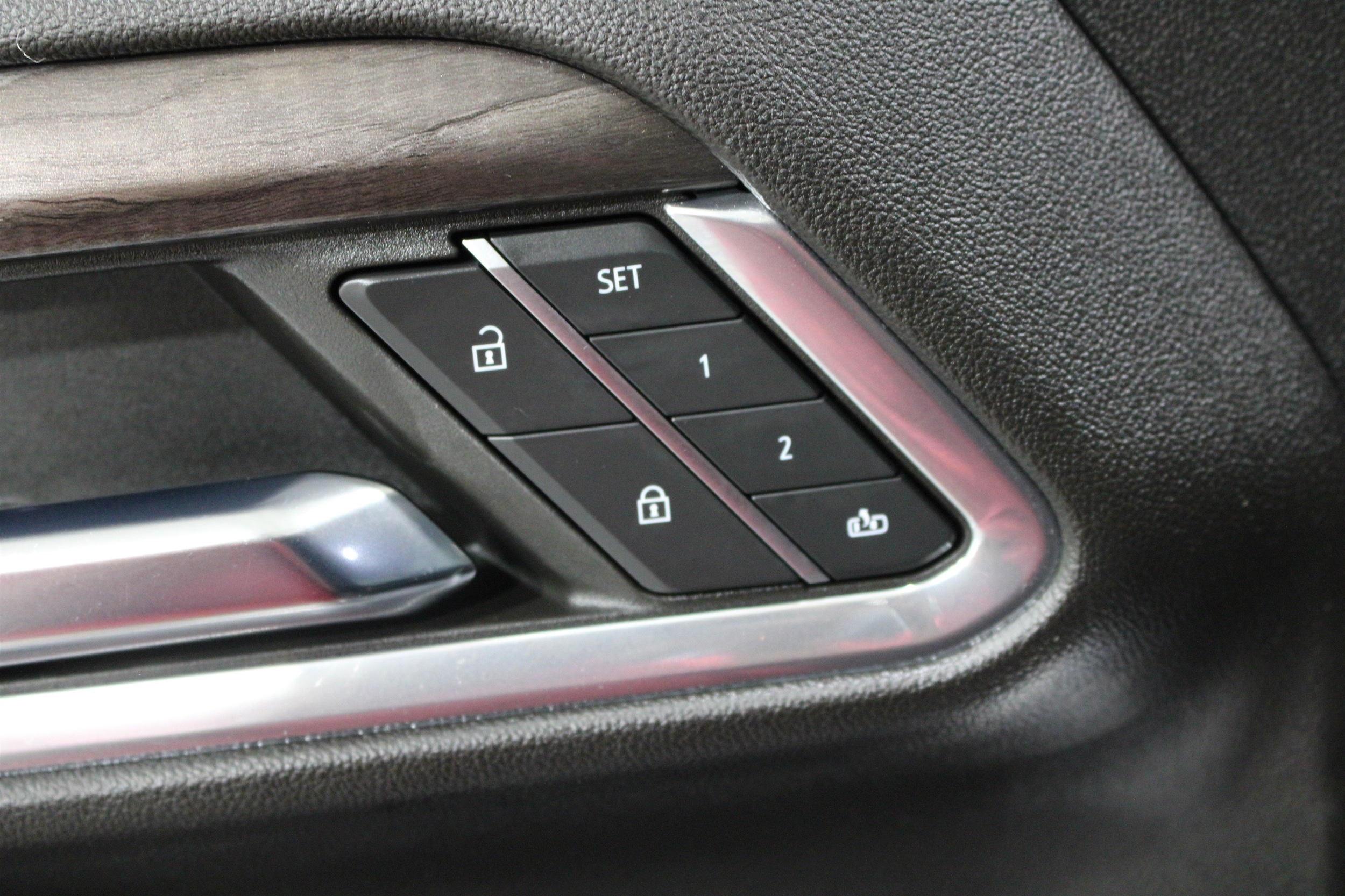 2024 Chevrolet Silverado 2500HD LTZ - Photo 8