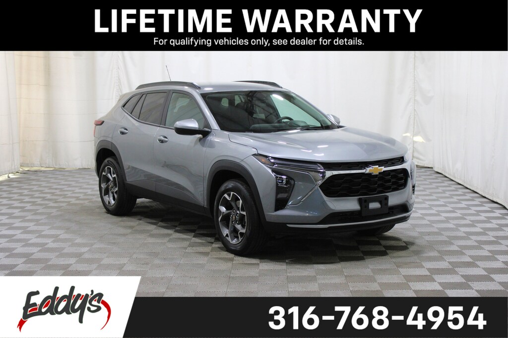 Used 2025 Chevrolet Trax LT SUV