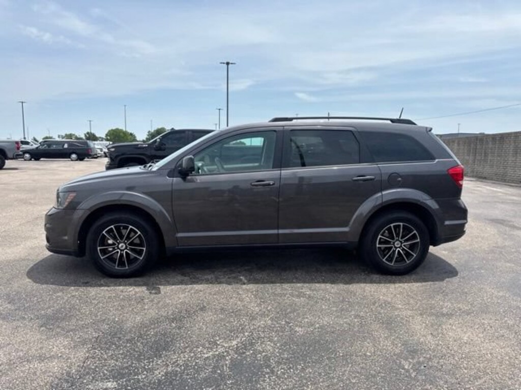 Used 2019 Dodge Journey SE SUV