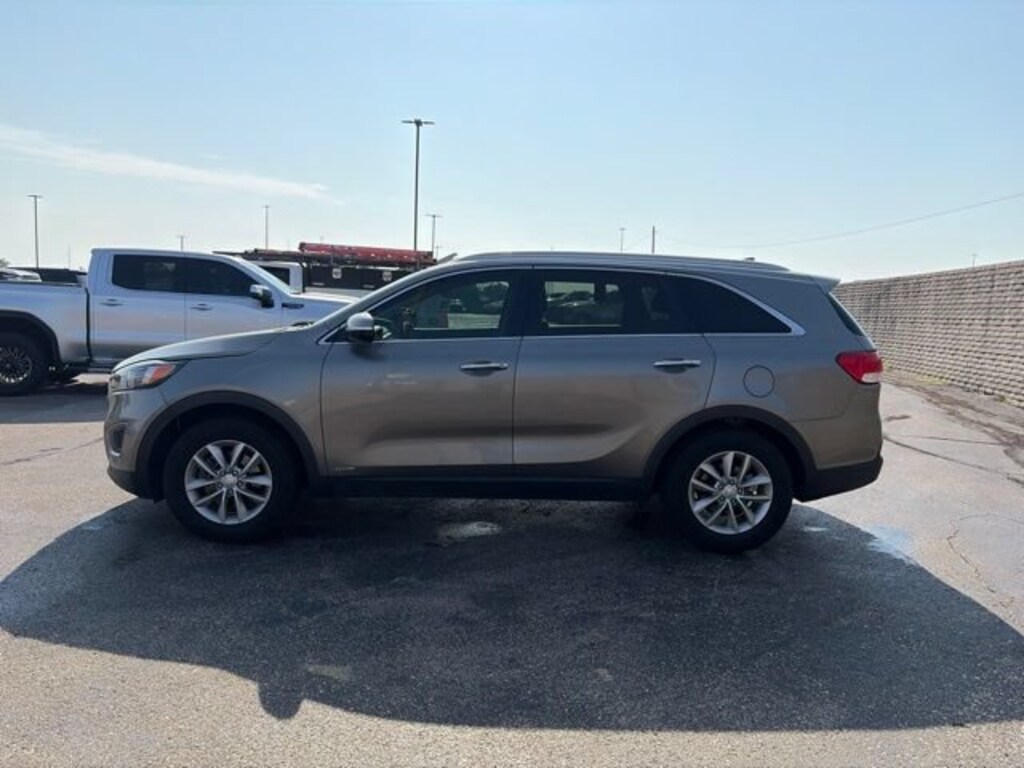 Used 2017 Kia Sorento 2.4L LX SUV