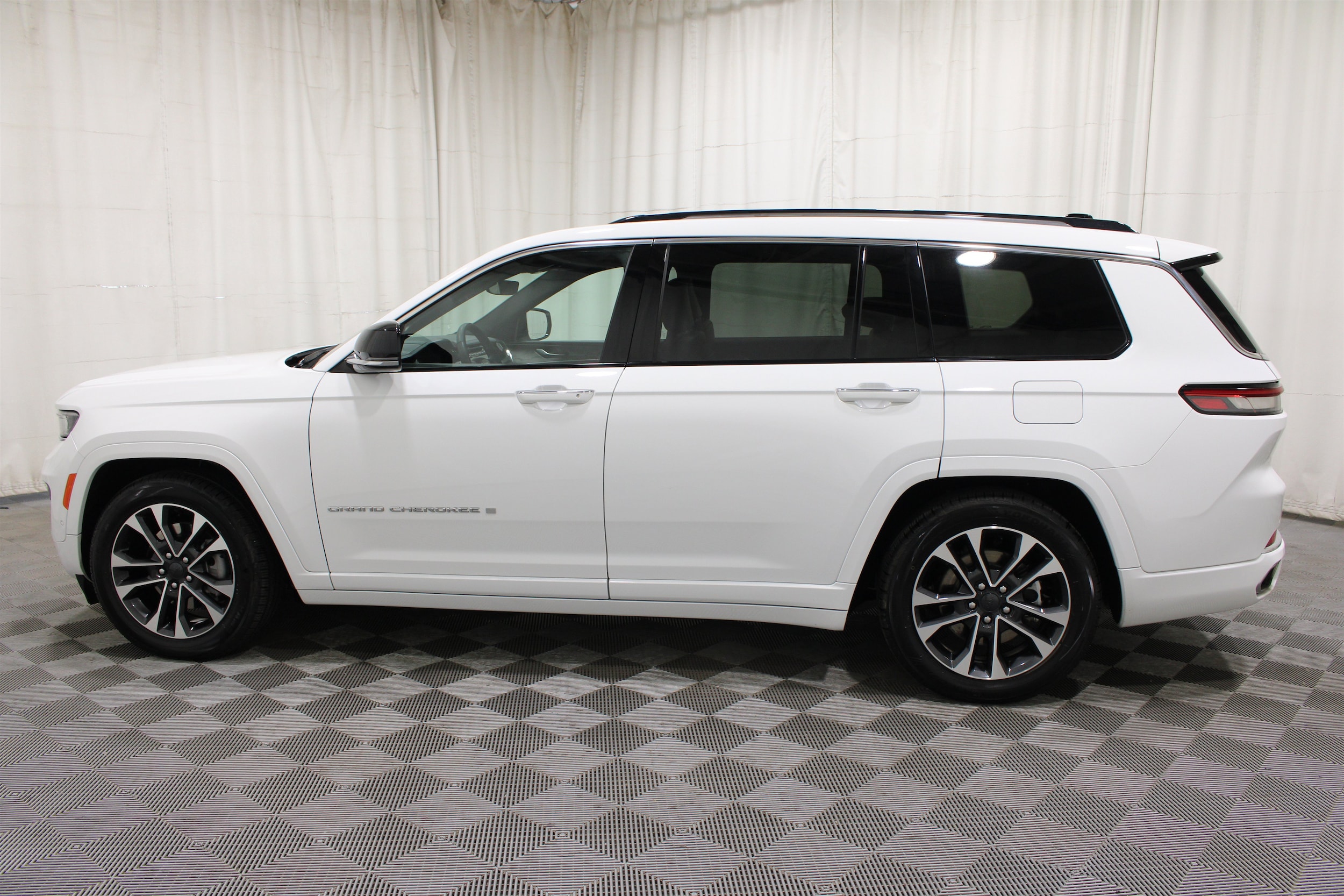 2023 Jeep Grand Cherokee L Overland - Photo 37