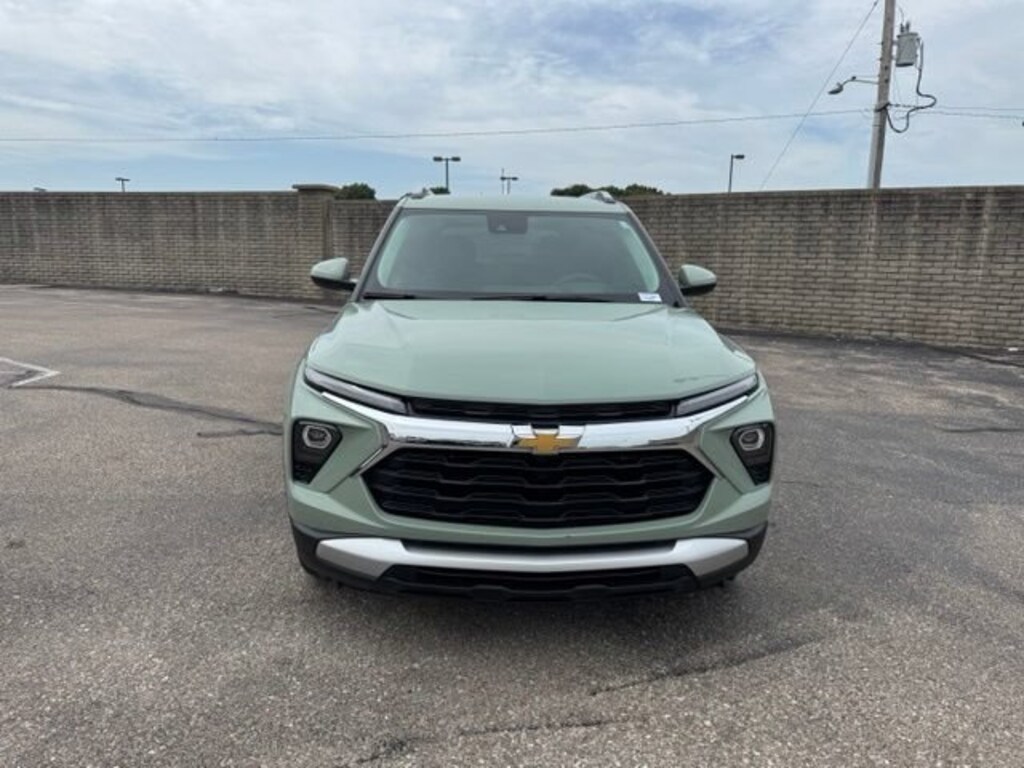 Used 2025 Chevrolet Trailblazer LT SUV