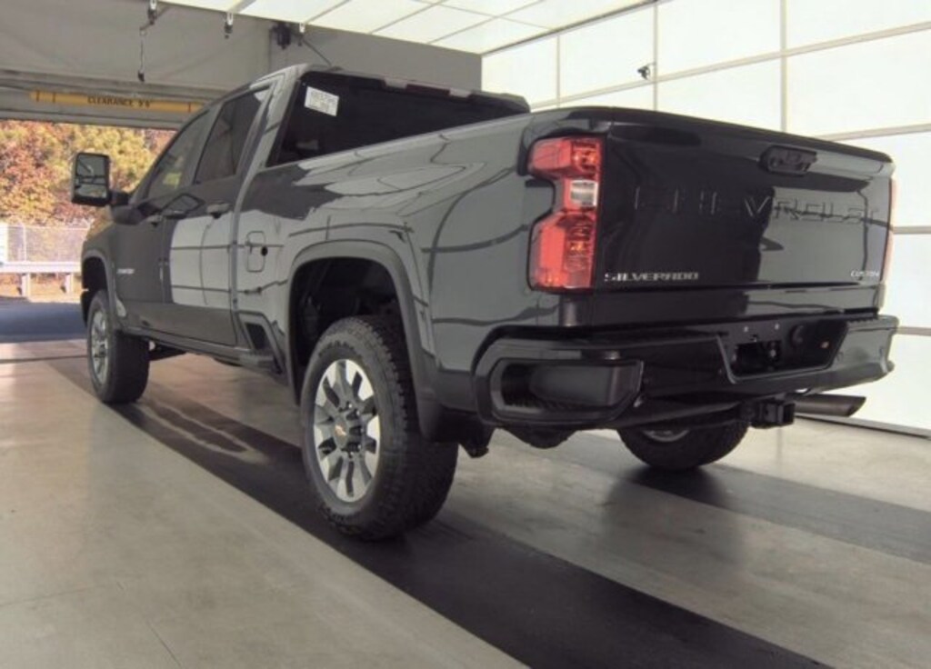 Used 2024 Chevrolet Silverado 2500 HD Custom Truck Crew Cab