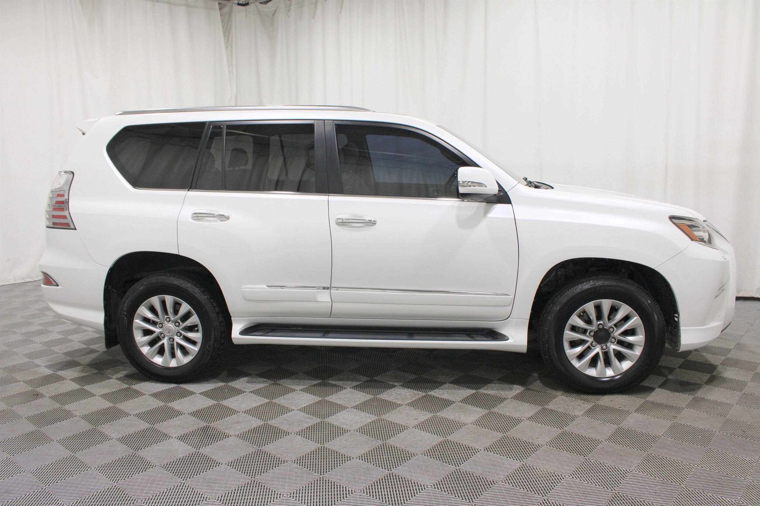 2017 Lexus GX Base - Photo 31