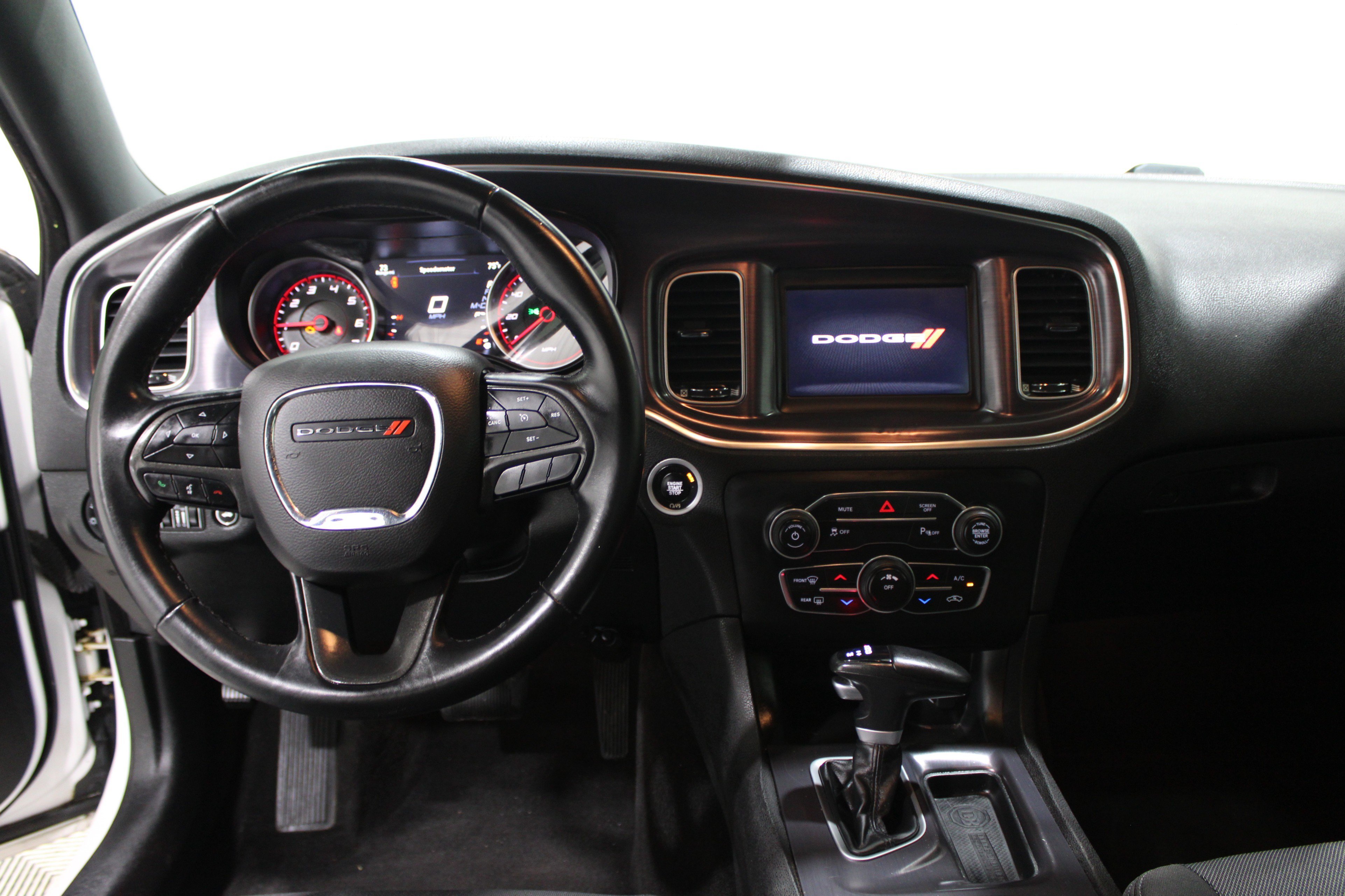 Used 2018 Dodge Charger SXT Sedan