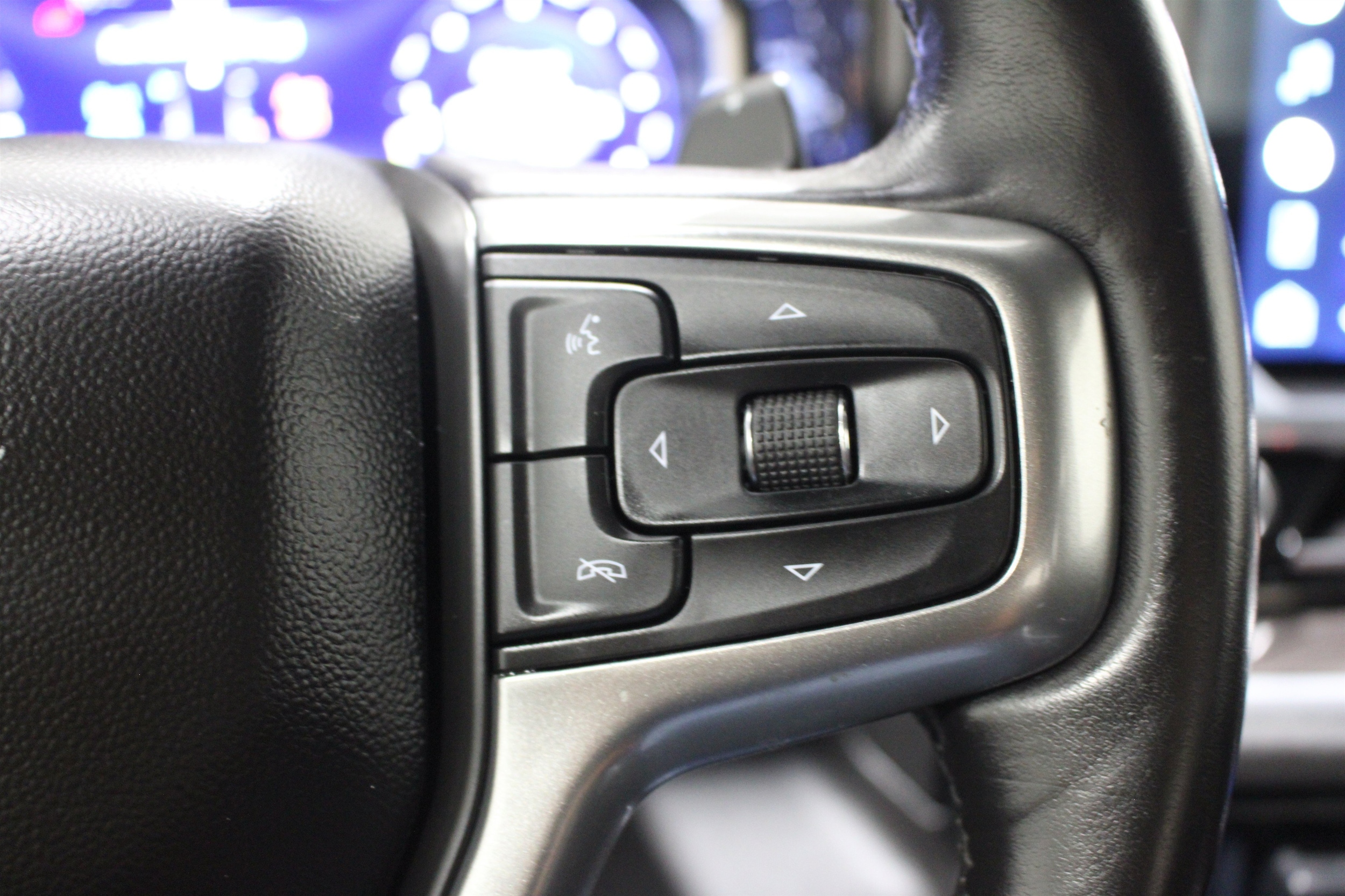 2022 Chevrolet Silverado 1500 LTZ - Photo 13