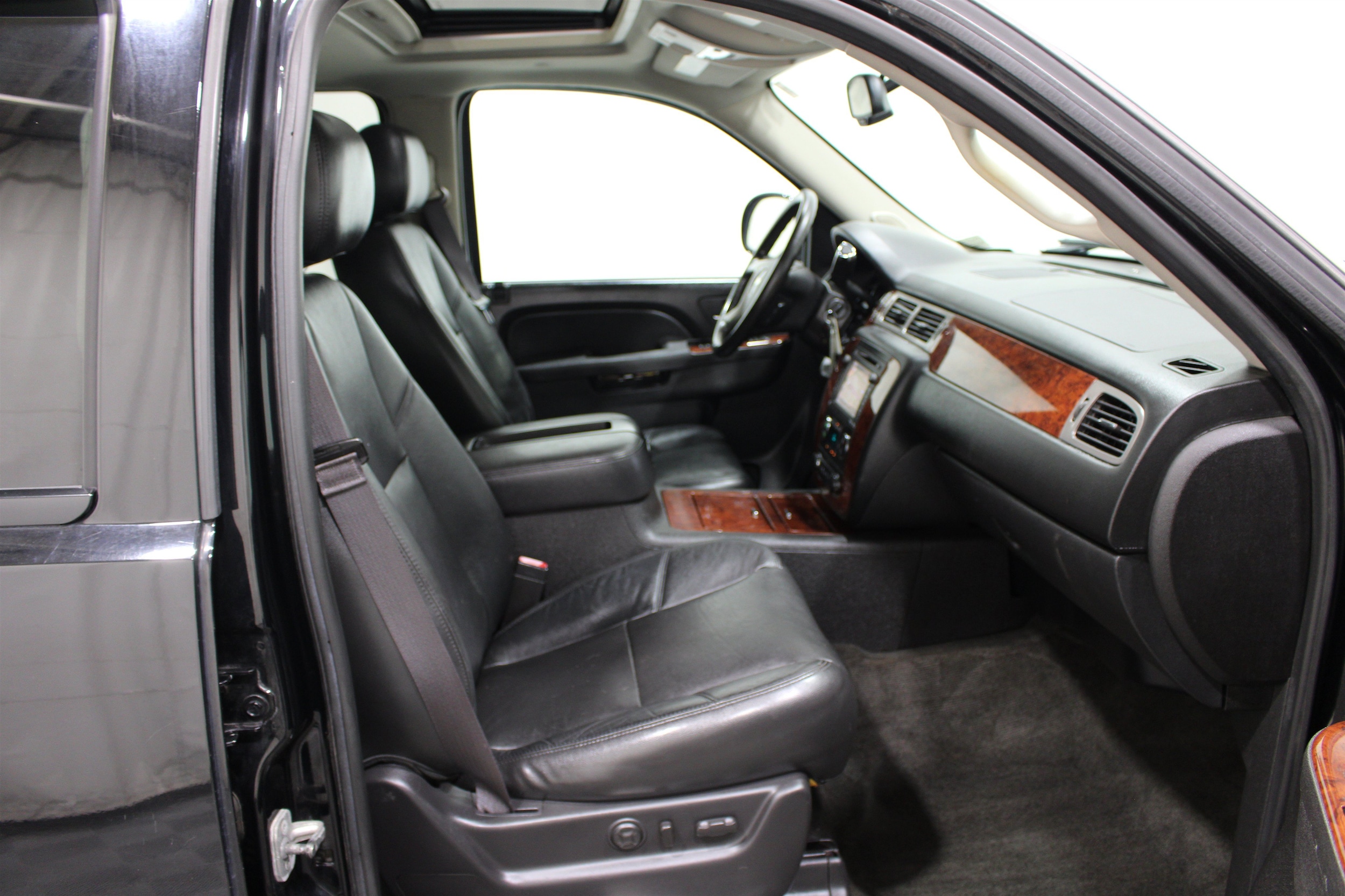 2013 Chevrolet Avalanche LTZ - Photo 23
