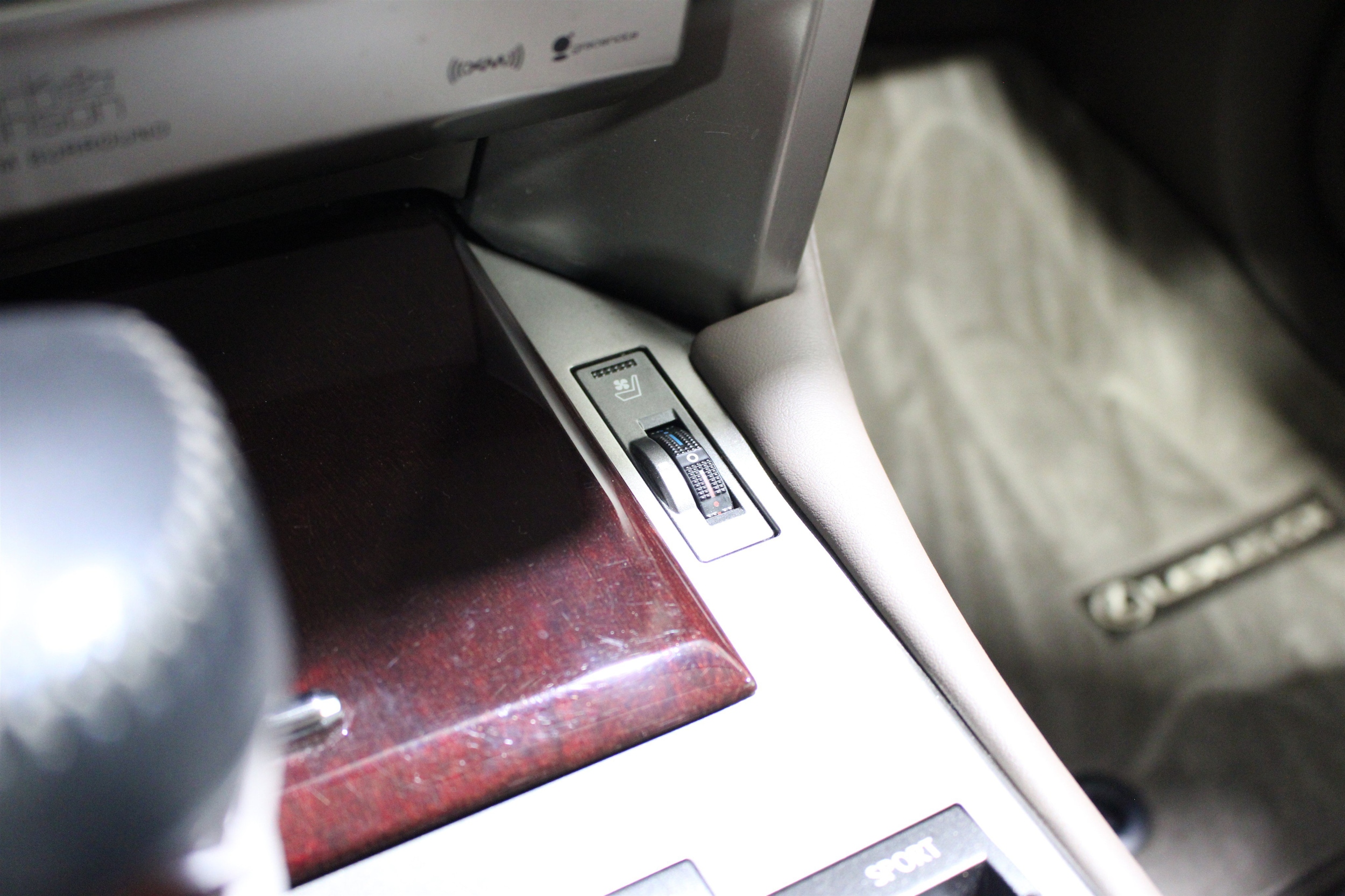 2016 Lexus GX Luxury - Photo 19