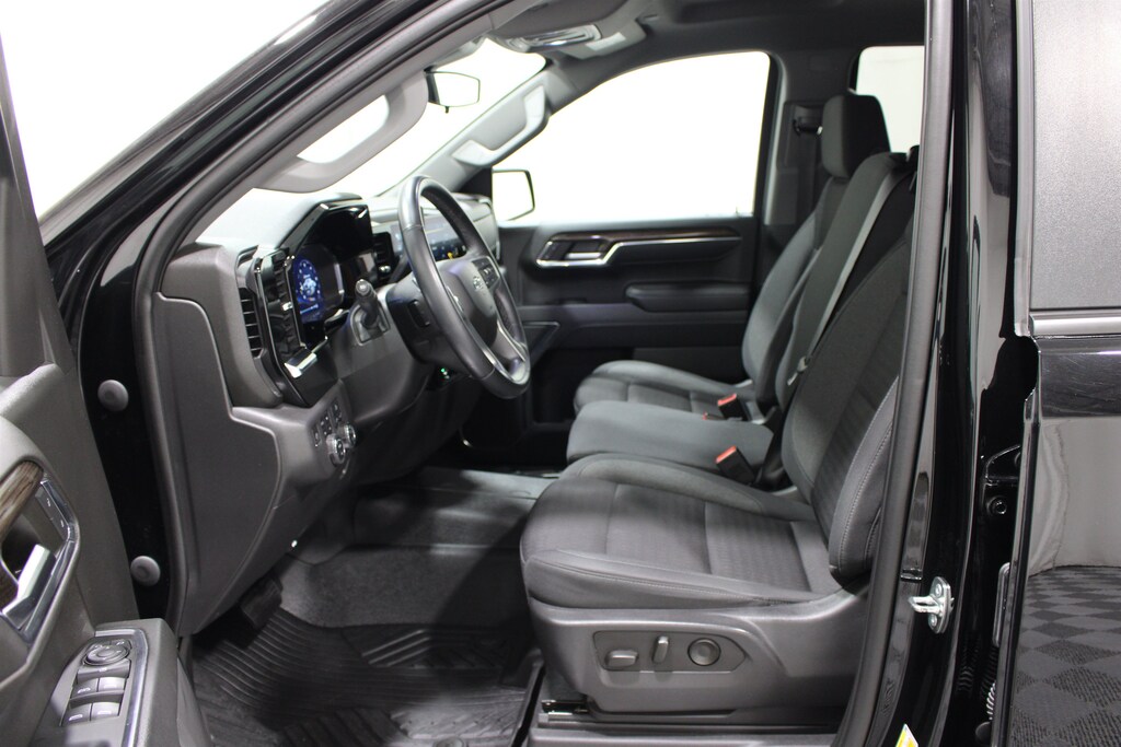 Used 2023 Chevrolet Silverado 1500 LT Trail Boss Truck Crew Cab