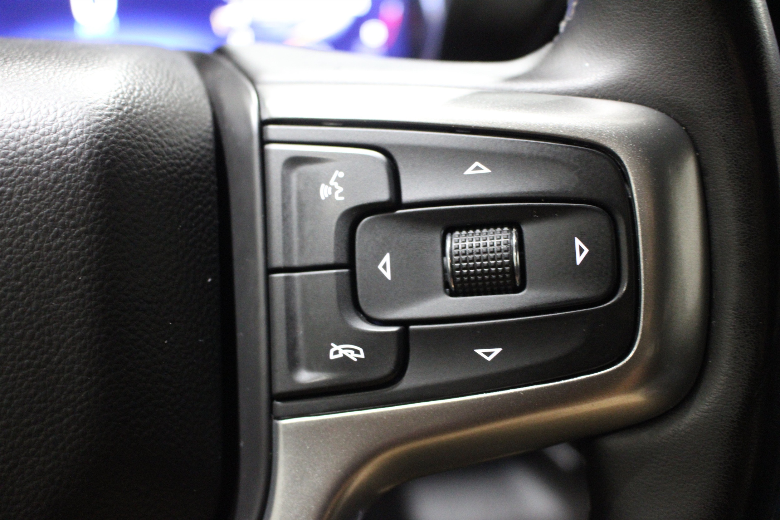 2024 Chevrolet Silverado 2500HD LTZ - Photo 13