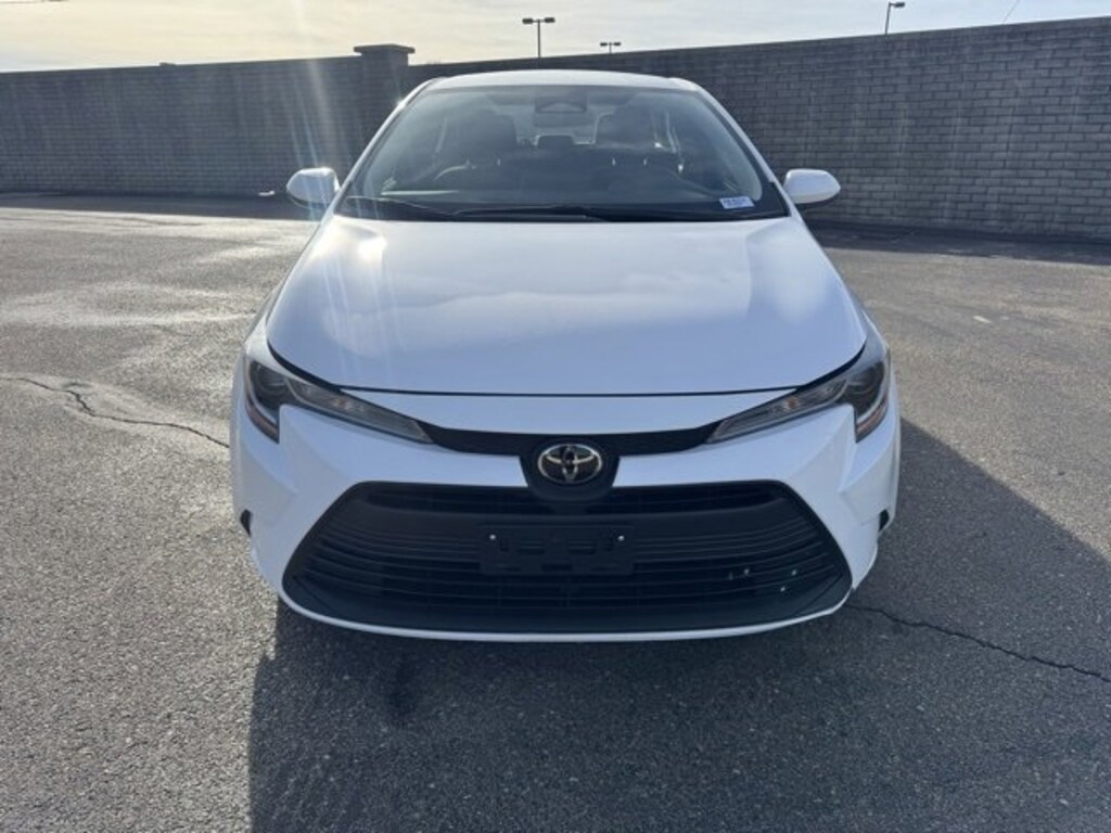 Used 2023 Toyota Corolla LE Sedan
