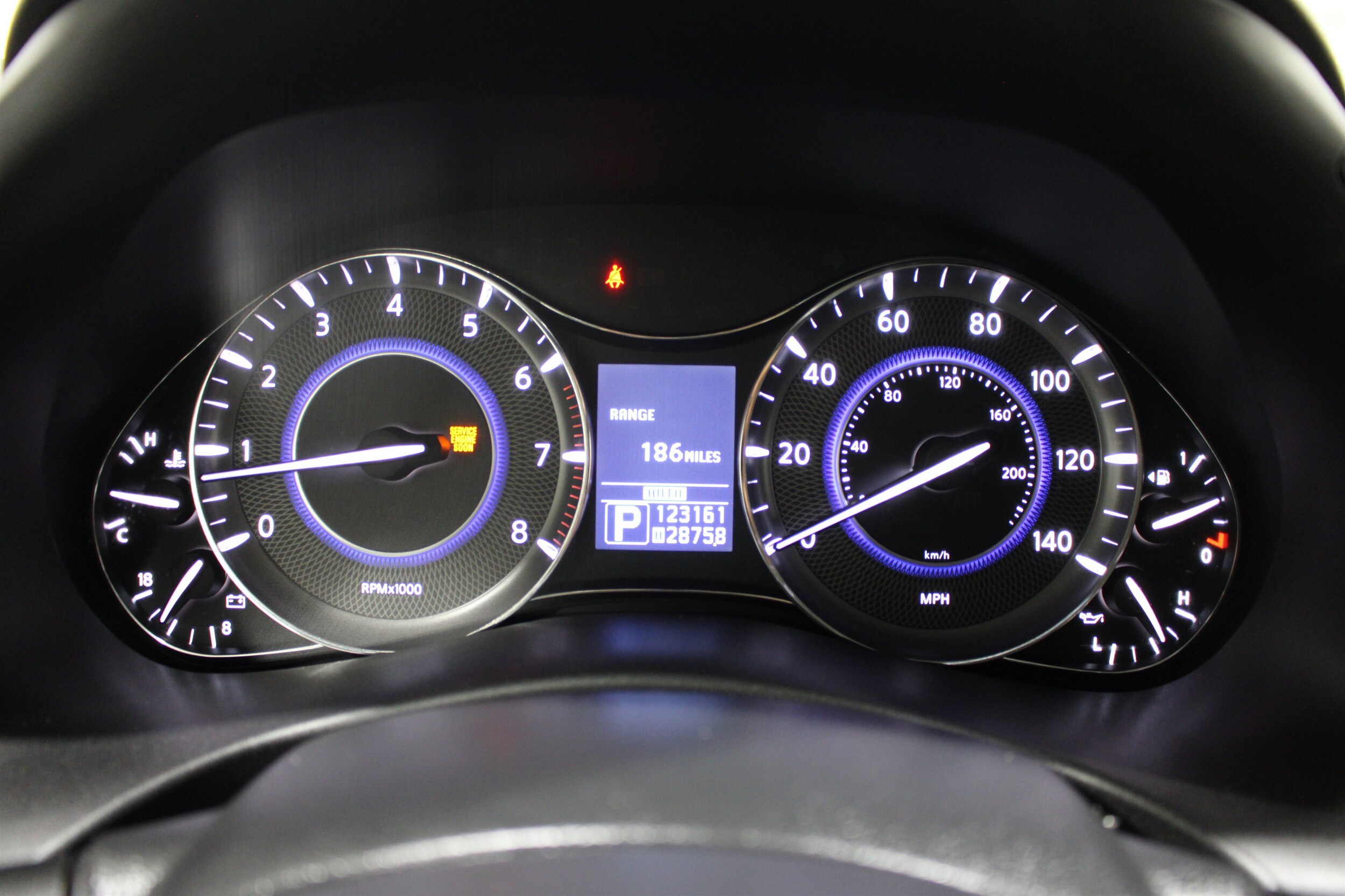 2011 INFINITI QX 56 - Photo 14